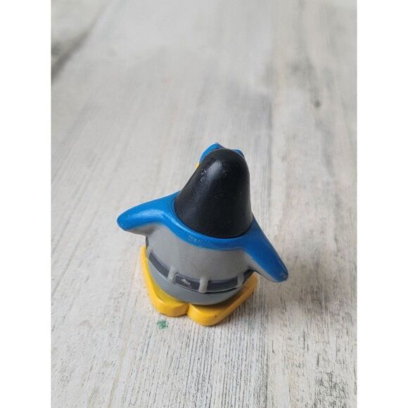 Disney club penguin jakks SG agent fbi toy figure - Picture 5 of 6